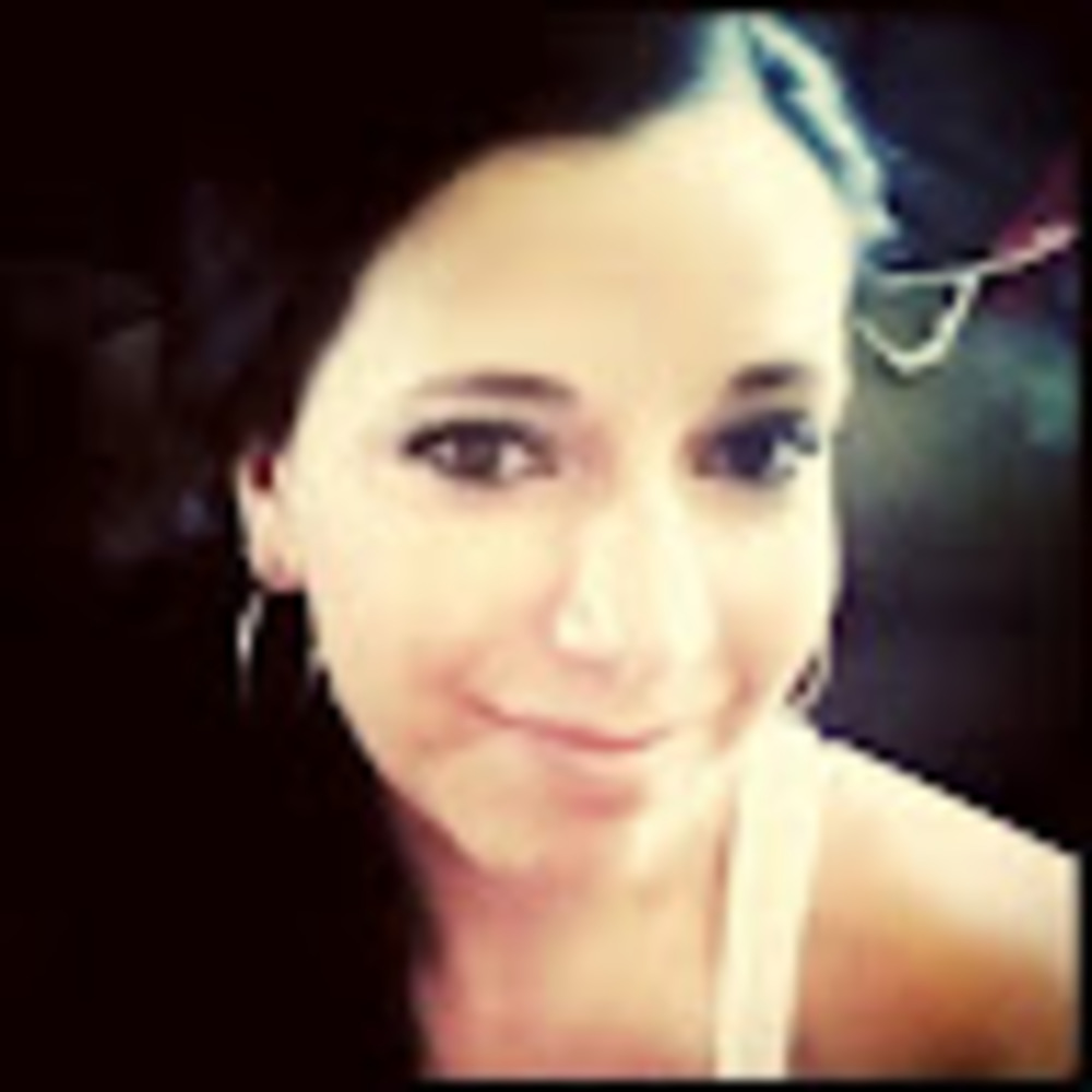 Meet your Posher, Crystal